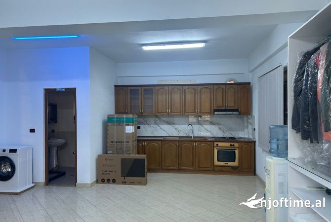 Shtepi me qera 1+1 ne Tirane - 35,000 Leke