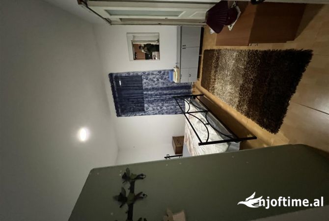 Shtepi me qera 1+1 ne Tirane - 25,000 Leke