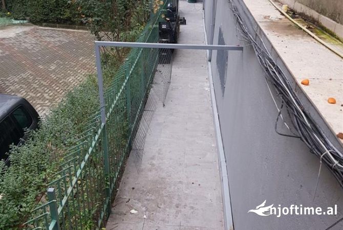 Ambient biznesi ne shitje 4+1 ne Tirane - 447,750 Euro