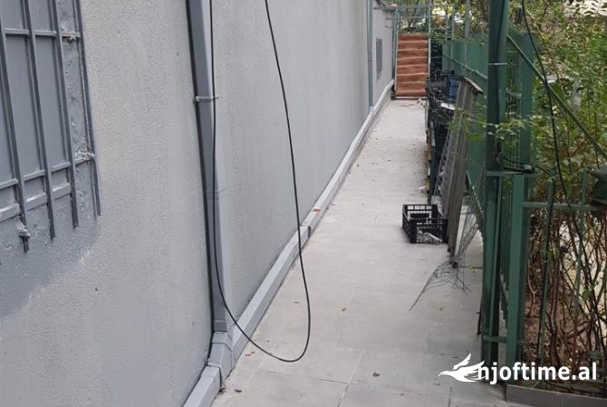 Ambient biznesi ne shitje 4+1 ne Tirane - 447,750 Euro