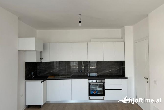 Shtepi me qera 2+1 ne Tirane - 500 Euro