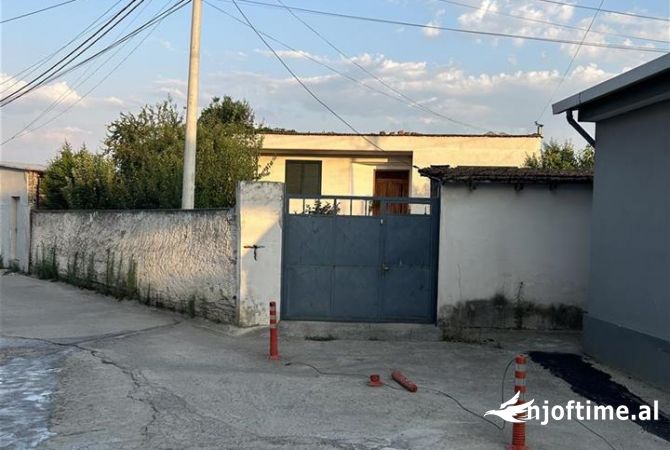Shtepi ne shitje 3+1 ne Tirane - 300,000 Euro