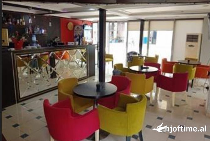 Shitet lokal +99 m2 verande prane pallateve cabej , super okazion