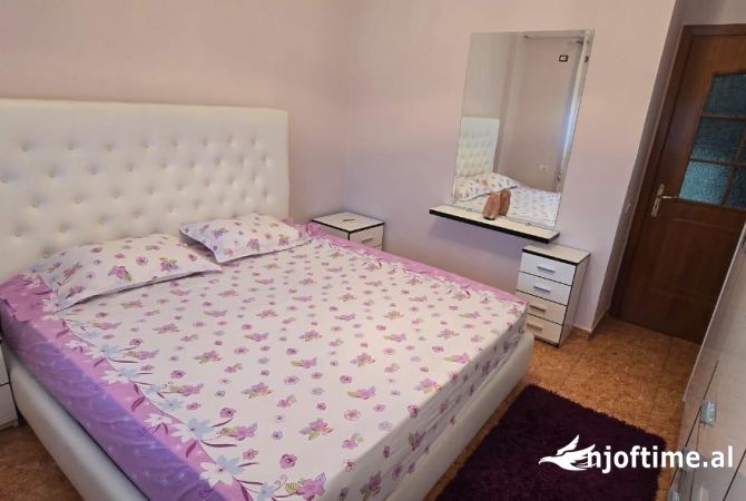 Shtepi me qera 1+1 ne Tirane - 50,000 Leke
