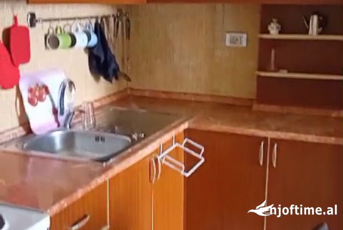 Shtepi me qera 1+1 ne Tirane - 450 Euro