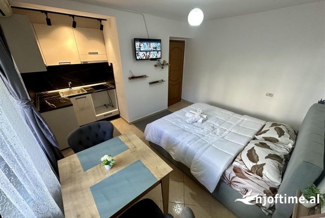 Shtepi me qera Garsoniere ne Tirane - 400 Euro