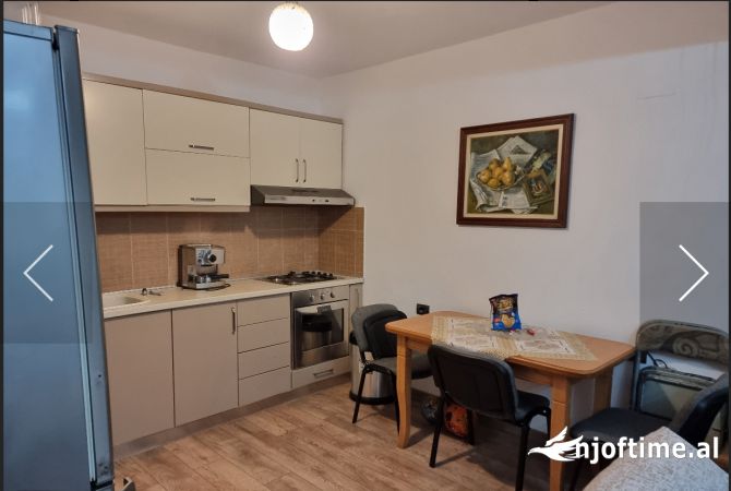 Shtepi me qera Shtepi Private ne Tirane, 1+1, Mobilimi E mobiluar, Pagesa 450  Euro.