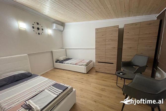 Ambient biznesi me qera 5+1 ne Tirane - 3,500 Euro