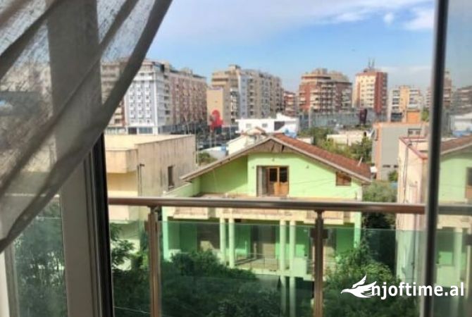Shtepi me qera 2+1 ne Tirane - 700 Euro