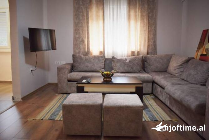 Shtepi me qera 2+1 ne Tirane - 600 Euro