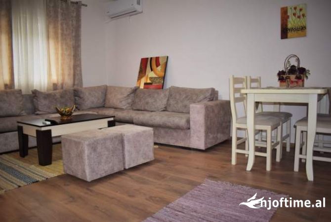 Shtepi me qera 2+1 ne Tirane - 600 Euro