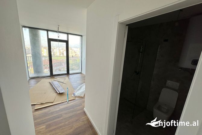 Shtepi me qera Apartament ne Tirane, 2+1, Mobilimi Bosh, pa mobiluar, Pagesa 1,000  Euro.