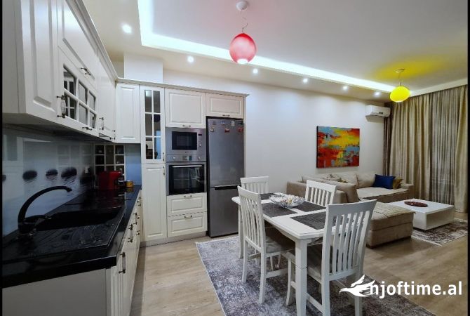 Shtepi me qera 1+1 ne Tirane - 650 Euro
