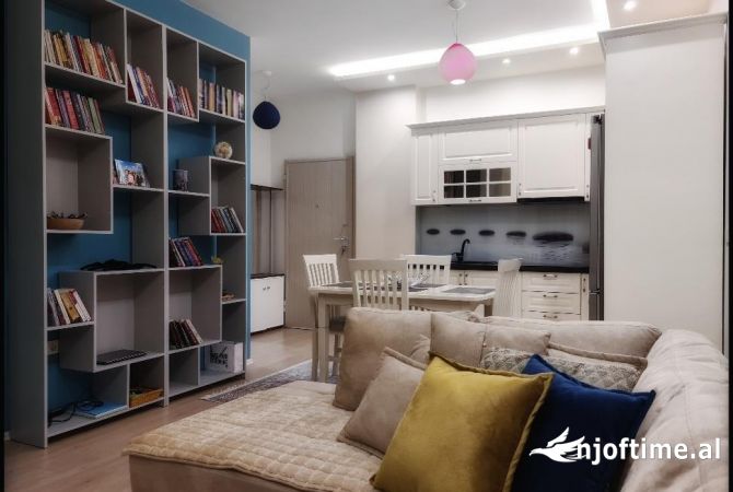 Shtepi me qera Apartament ne Tirane, 1+1, Mobilimi E mobiluar, Pagesa 650  Euro.
