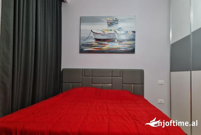 Shtepi me qera Apartament ne Tirane, 1+1, Mobilimi E mobiluar, Pagesa 650  Euro.
