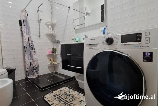 Shtepi me qera Apartament ne Tirane, 1+1, Mobilimi E mobiluar, Pagesa 650  Euro.