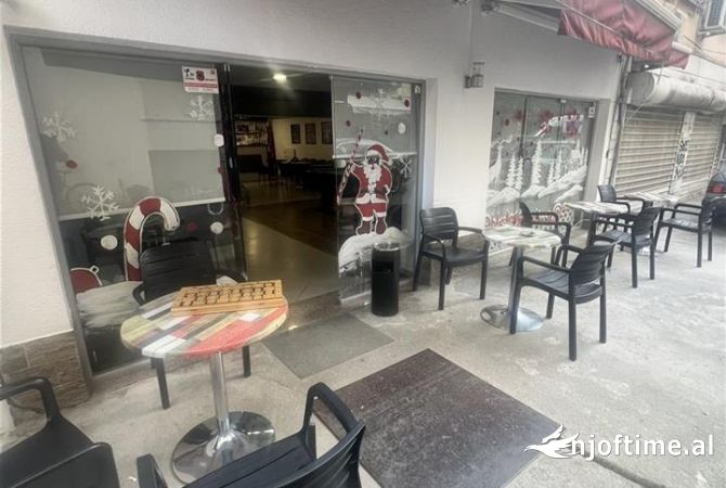 Ambient biznesi ne shitje 2+1 ne Tirane - 152,000 Euro