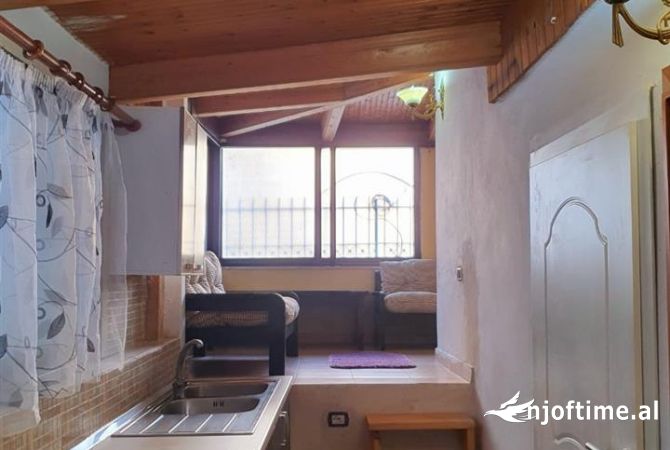 Shtepi ne shitje 2+1 ne Tirane - 140,000 Euro