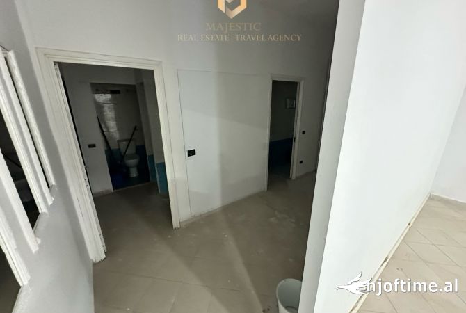 Ambient biznesi me qera 3+1 ne Tirane - 3,000 Euro