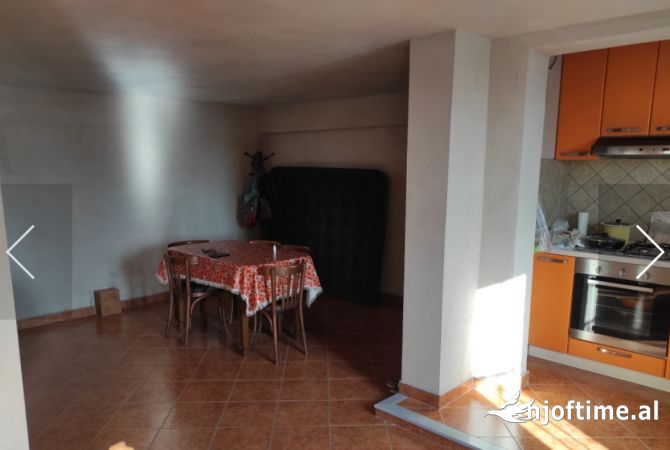 Shtepi ne shitje 5+1 ne Tirane - 165,000 Euro