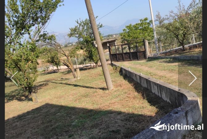 Shtepi ne shitje Shtepi Private ne Tirane, 5+1, Mobilimi Bosh, pa mobiluar, Pagesa 165,000  Euro.