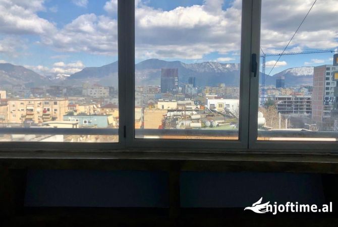 Shtepi me qera Apartament ne Tirane, 2+1, Mobilimi E mobiluar, Pagesa 650  Euro.