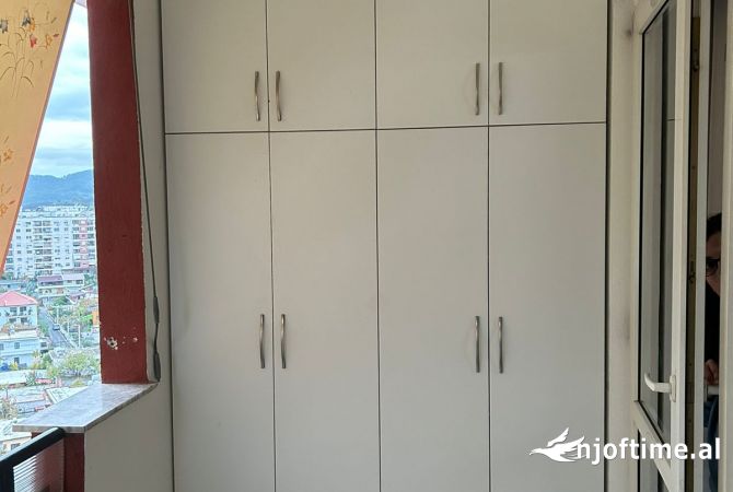 Shtepi me qera Apartament ne Tirane, 2+1, Mobilimi E mobiluar, Pagesa 450  Euro.
