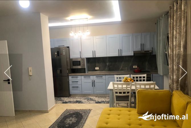 Shtepi me qera 2+1 ne Tirane - 65,000 Leke