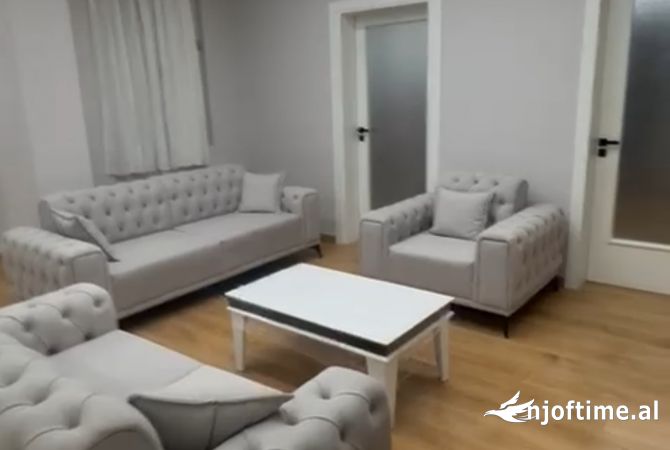 Shtepi ne shitje 2+1 ne Tirane - 180,000 Euro
