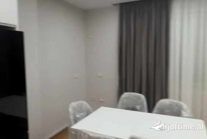 Shtepi ne shitje 2+1 ne Tirane - 180,000 Euro