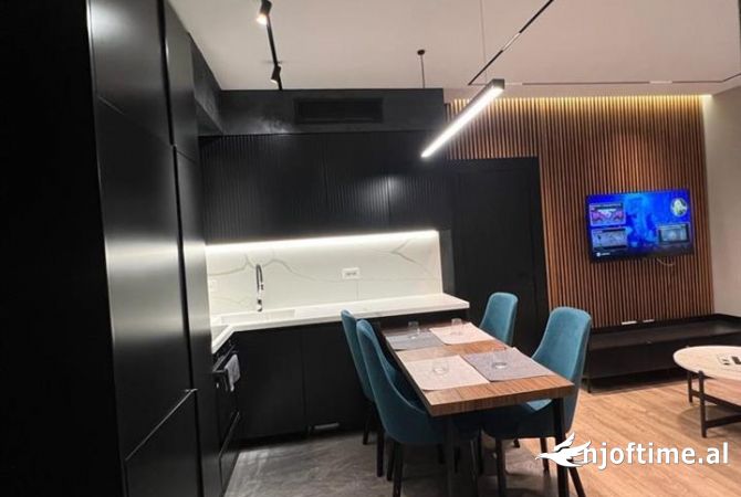 Shtepi me qera Apartament ne Tirane, 2+1, Mobilimi E mobiluar, Pagesa 1,500  Euro.