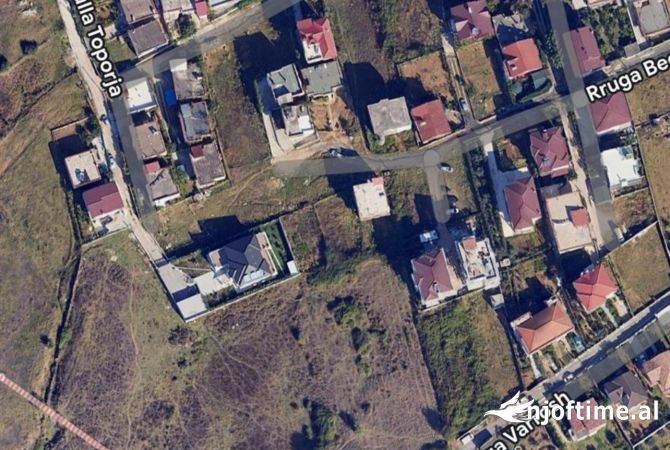 Terreno in vendita  a Tirana - 360,000 Euro