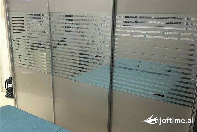 Shtepi ne shitje Apartament ne Tirane, 1+1, Mobilimi E mobiluar, Pagesa 100,000  Euro.