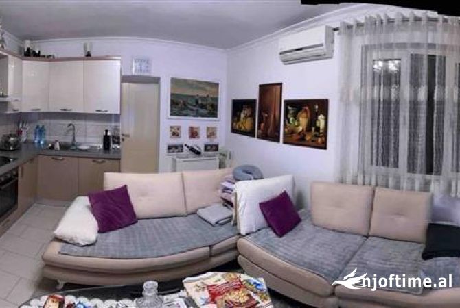 Shtepi ne shitje 1+1 ne Tirane - 100,000 Euro