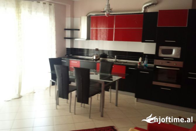 Shtepi me qera 2+1 ne Tirane - 500 Euro