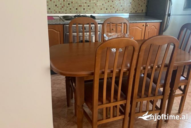 Shtepi me qera 2+1 ne Tirane - 700 Euro