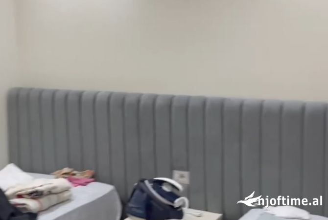 Shtepi ne shitje Apartament ne Tirane, 2+1, Mobilimi E mobiluar, Pagesa 280,000  Euro.