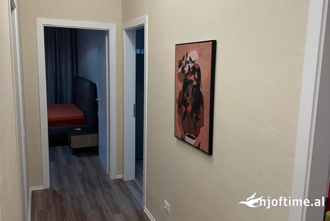 Shtepi me qera Apartament ne Tirane, 2+1, Mobilimi E mobiluar, Pagesa 800  Euro.