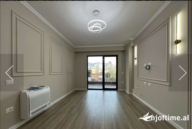 Ambient biznesi me qera 3+1 ne Tirane - 900 Euro