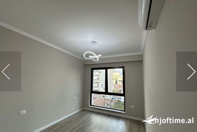 Ambient biznesi me qera 3+1 ne Tirane - 900 Euro