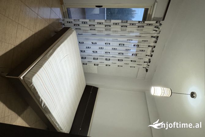 Shtepi me qera Apartament ne Tirane, 2+1, Mobilimi E mobiluar, Pagesa 45,000  Leke.