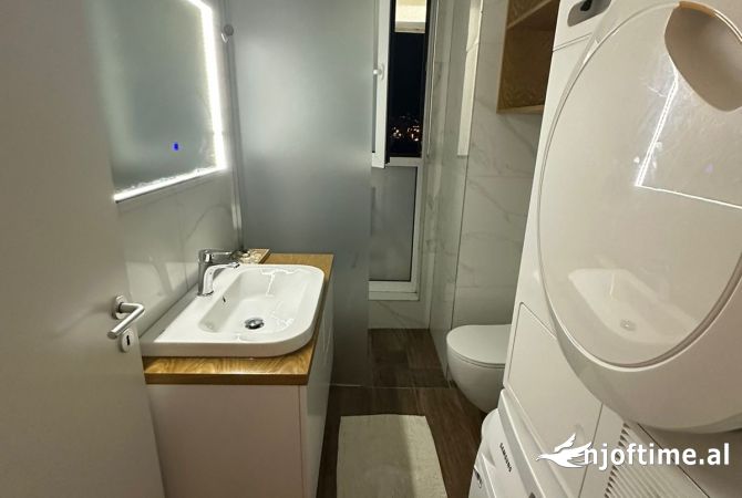 Shtepi me qera Apartament ne Tirane, 1+1, Mobilimi E mobiluar, Pagesa 60,000  Leke.
