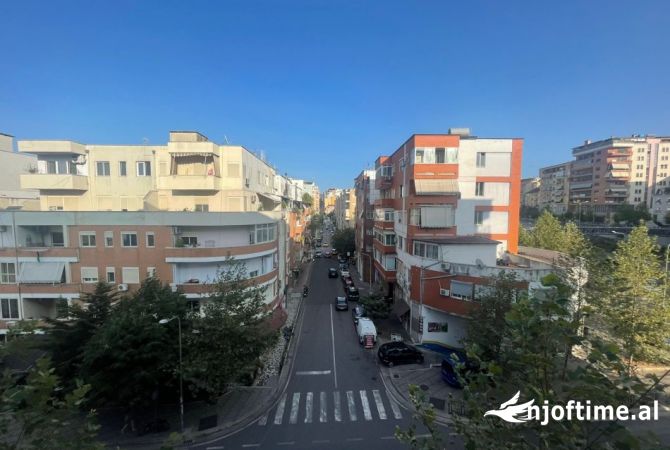 Shtepi me qera Apartament ne Tirane, Garsoniere, Mobilimi E mobiluar, Pagesa 500  Euro.