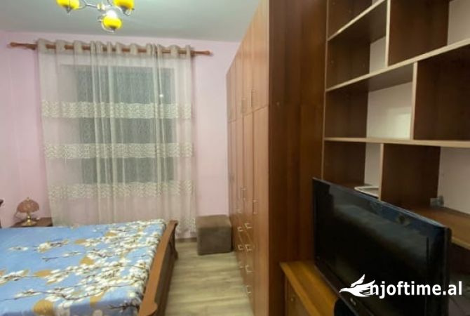 Shtepi me qera Apartament ne Tirane, 2+1, Mobilimi E mobiluar, Pagesa 45,000  Leke.