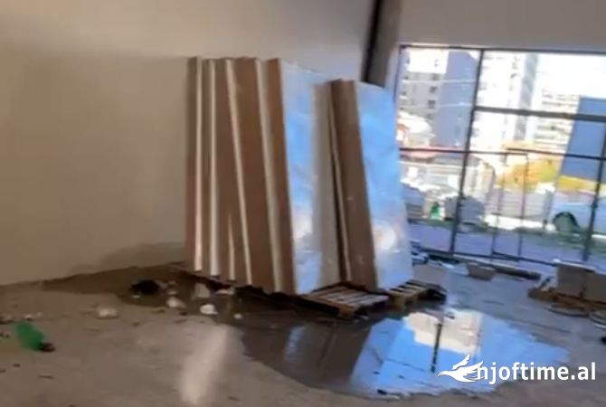 Ambient biznesi me qera 1+1 ne Tirane - 2,500 Euro