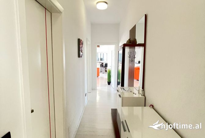 Shtepi me qera Apartament ne Tirane, 2+1, Mobilimi E mobiluar, Pagesa 700  Euro.