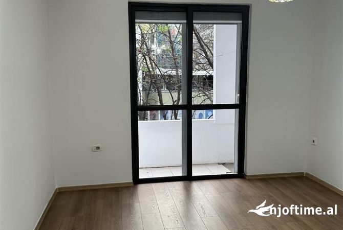 Shtepi ne shitje 1+1 ne Tirane - 157,000 Euro