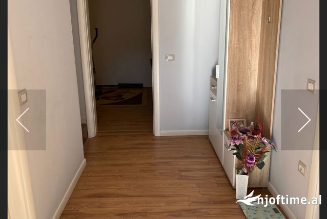 Shtepi me qera Shtepi Private ne Tirane, 3+1, Mobilimi E mobiluar, Pagesa 800  Euro.