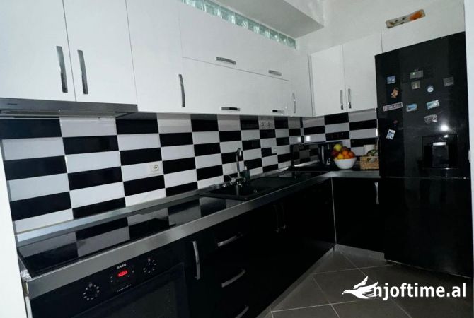 Shtepi ne shitje 1+1 ne Tirane - 224,000 Euro