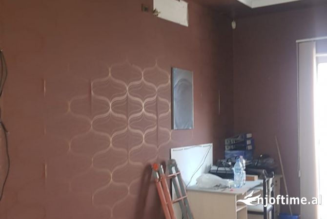 Ambient biznesi ne shitje 1+1 ne Tirane - 64,000 Euro